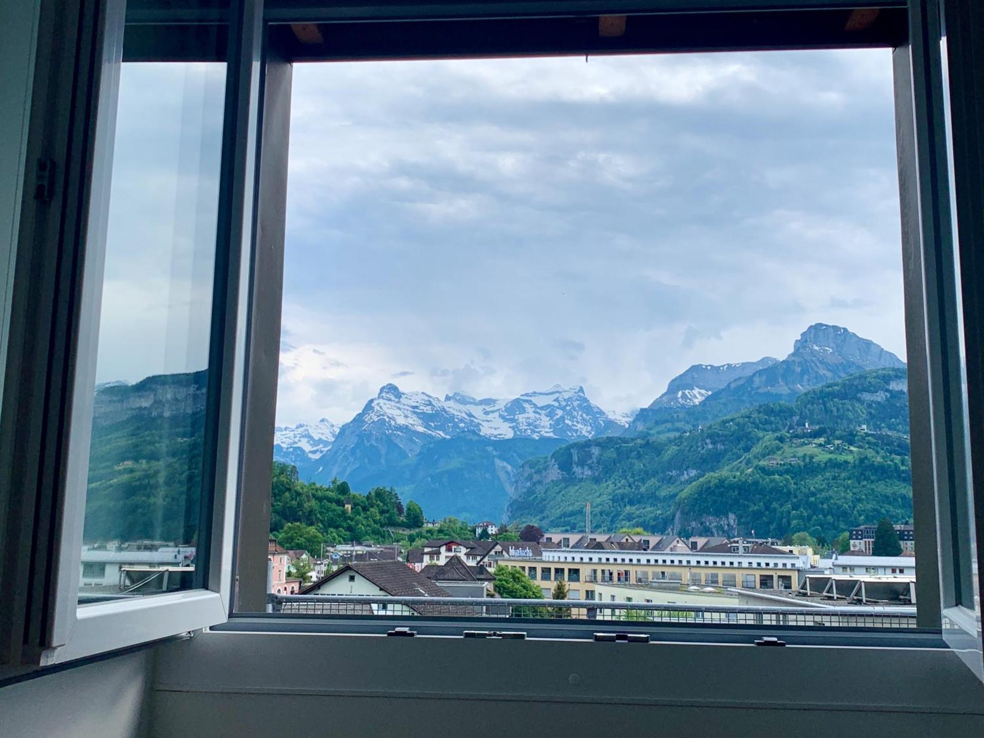 Luna O Mountainview O Pizzaoven Brunnen Exterior photo